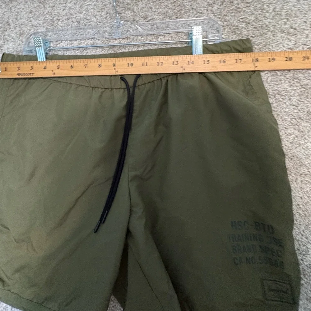 Herschel Supply Co. Training Shorts Mens Large Green HSC-BTU Athletic Mesh Lined